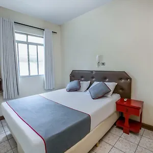 Oyo Grants Hotel