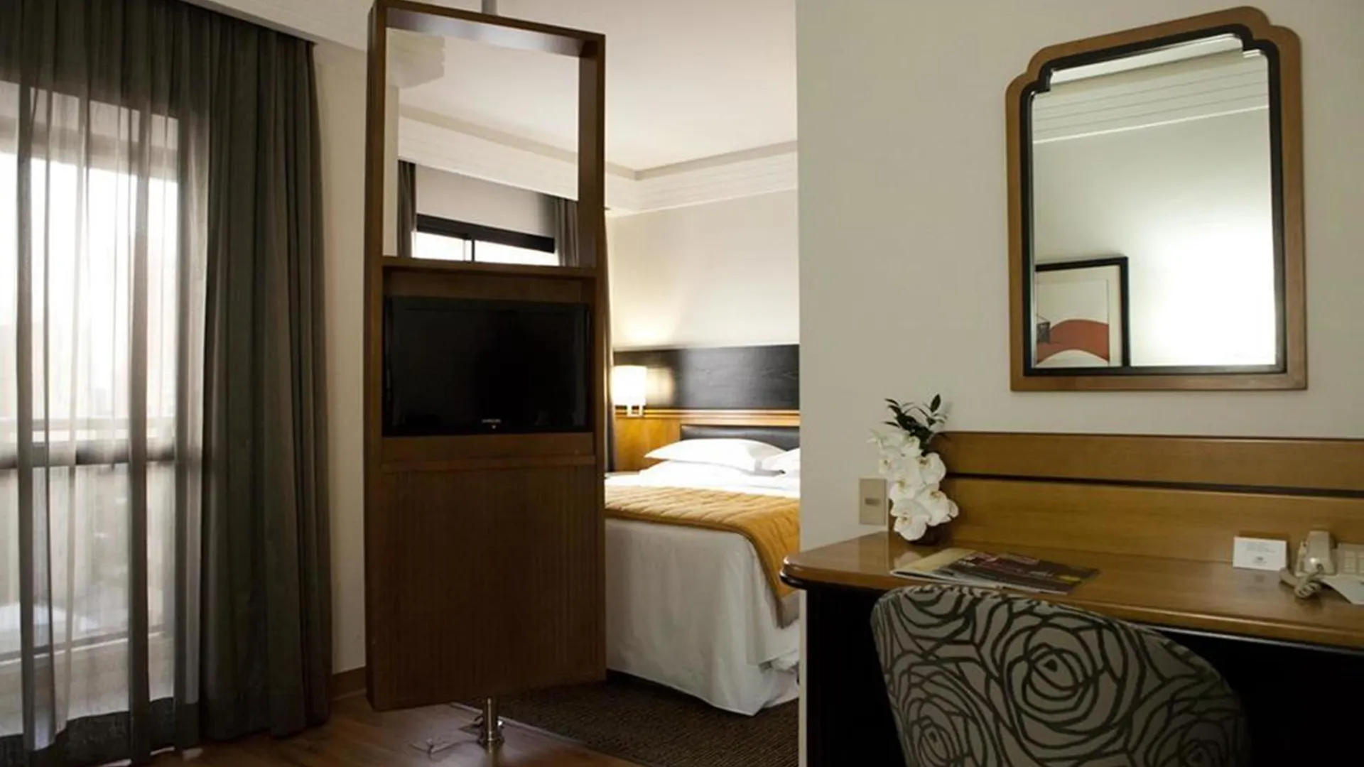 Estanplaza International Hotel São Paulo Brazilië