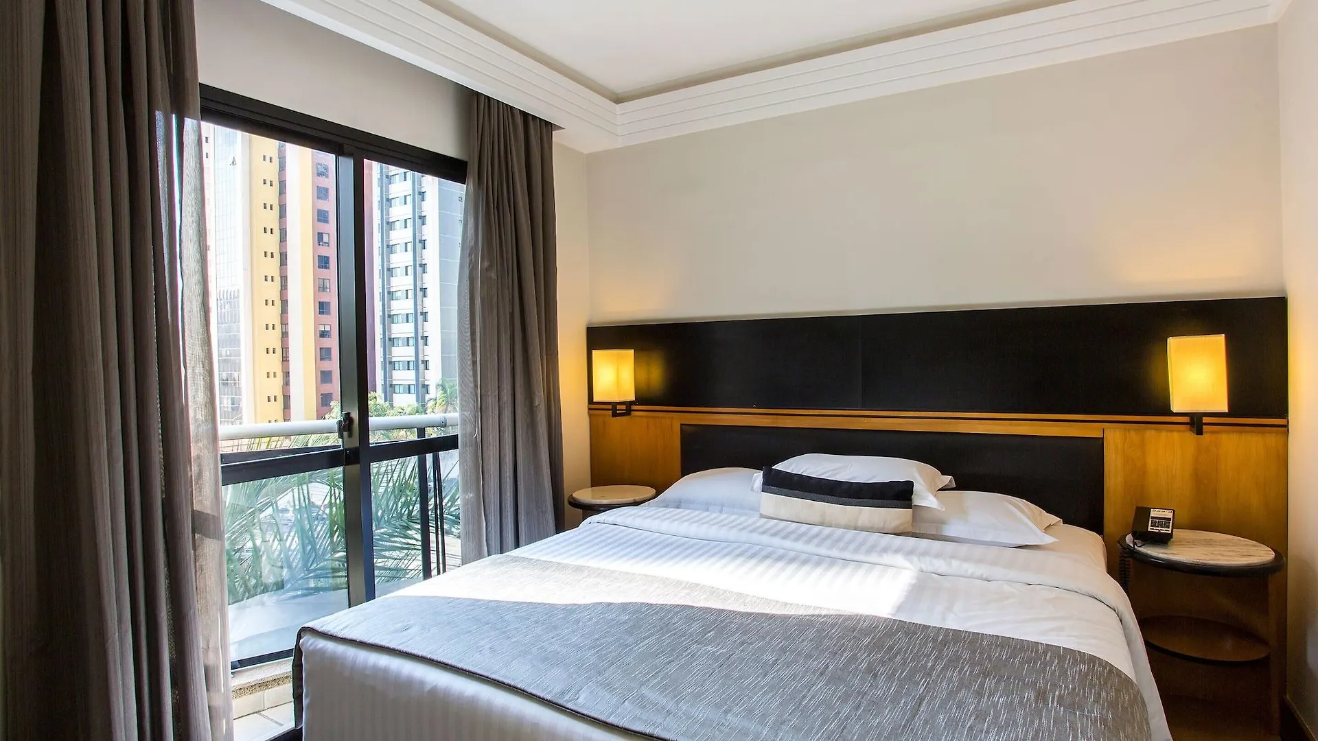 Estanplaza International Hotel São Paulo